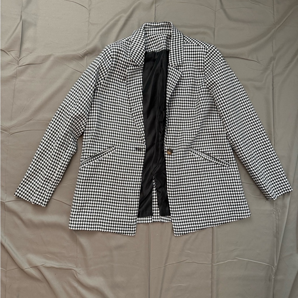 Women's Black and White Houndstooth Blazer